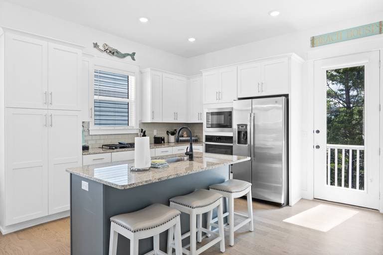 Charming Blue Haven - Image 9