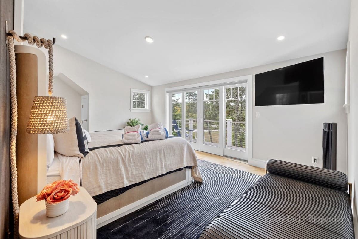 Cape Escape - Image 19