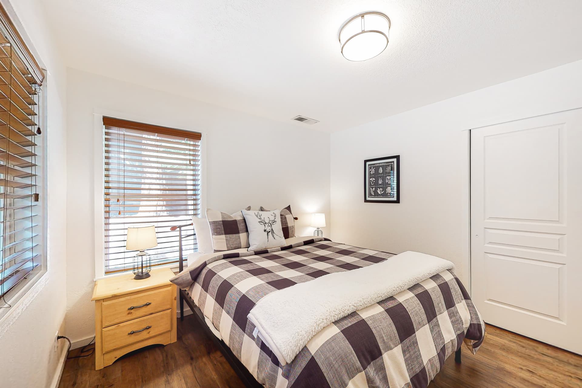 Trout Creek Retreat Home - Image 16