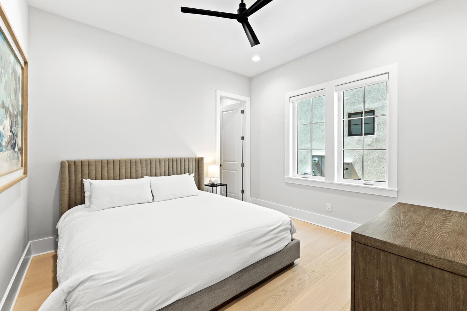 Peacock Place - Image 25