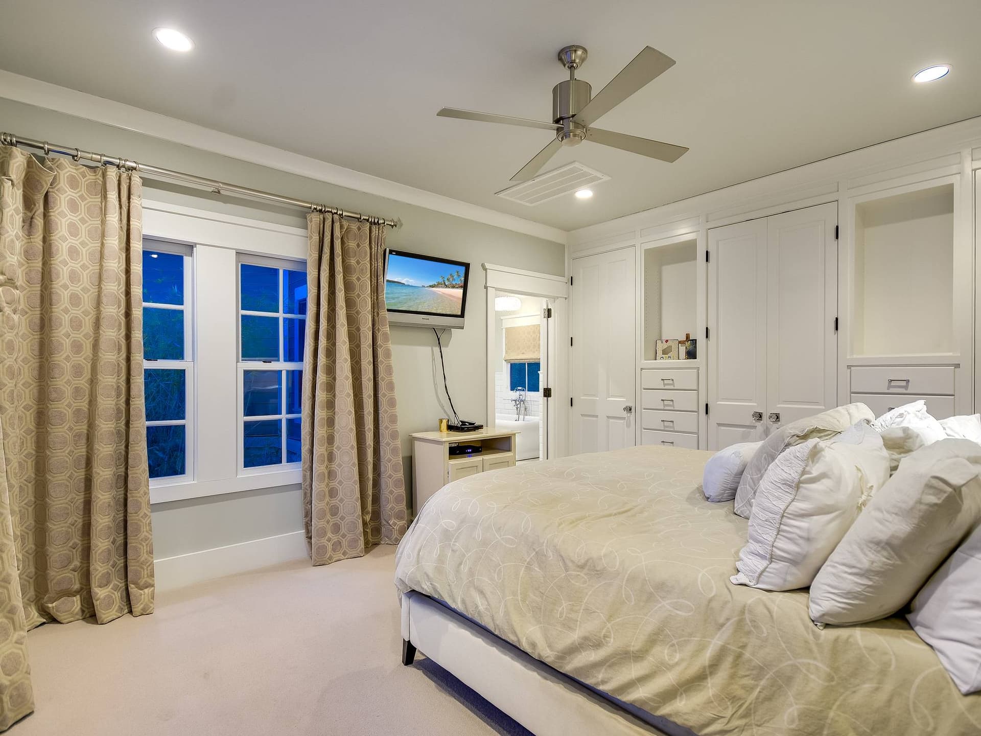 Canyon View - Image 20