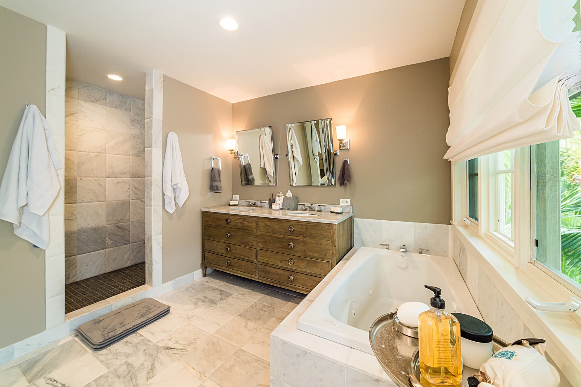 Moana Lani - Image 15