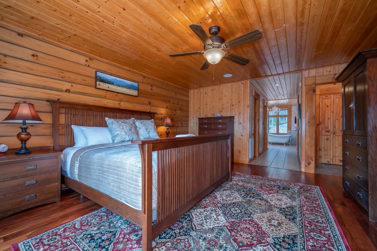 Chateau Laurel - Image 16