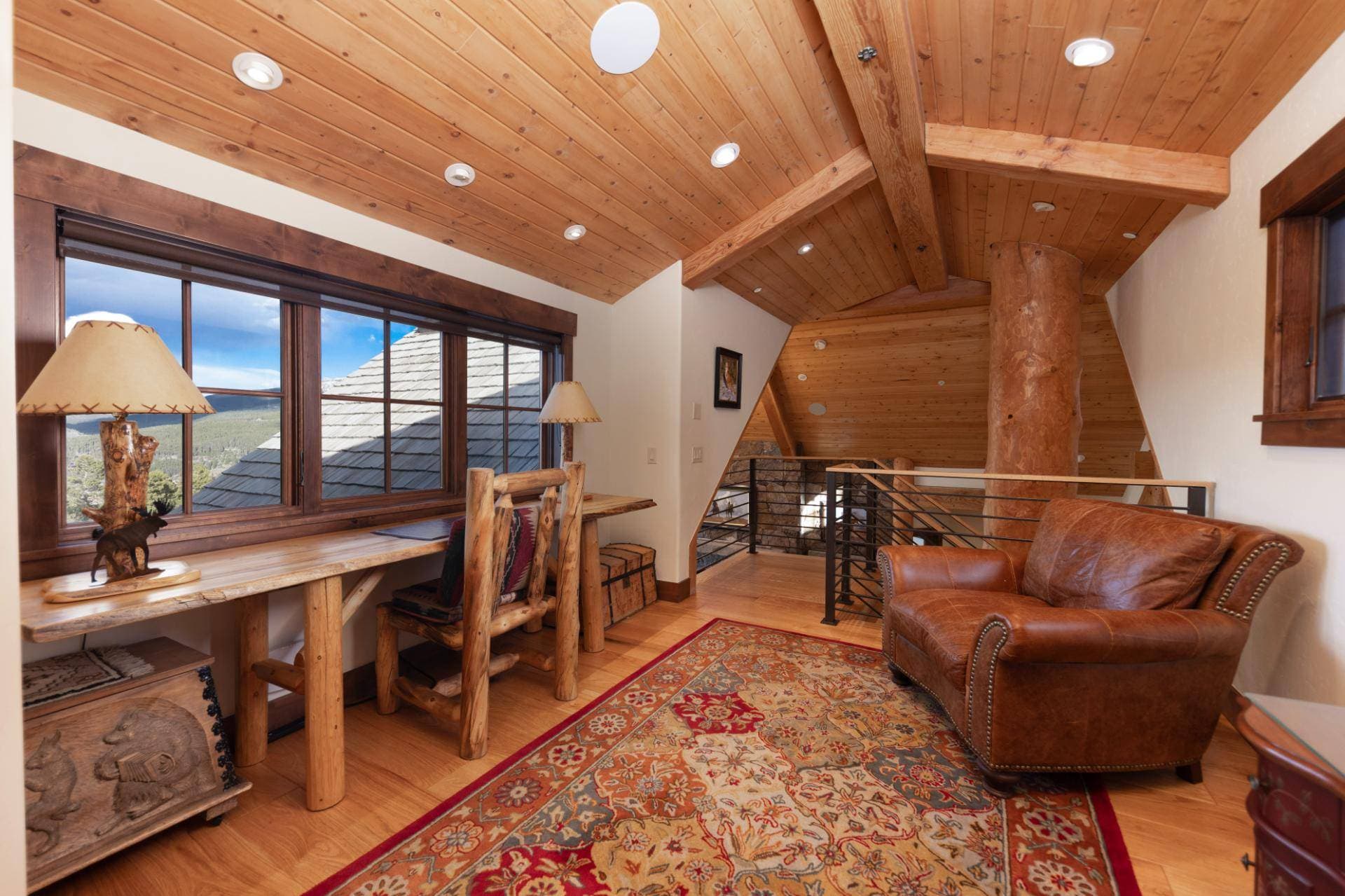 Fox Paw Lodge - Image 9