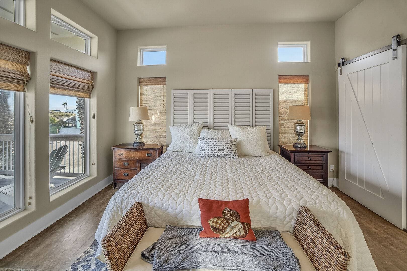 Gone Coastal House - Image 25