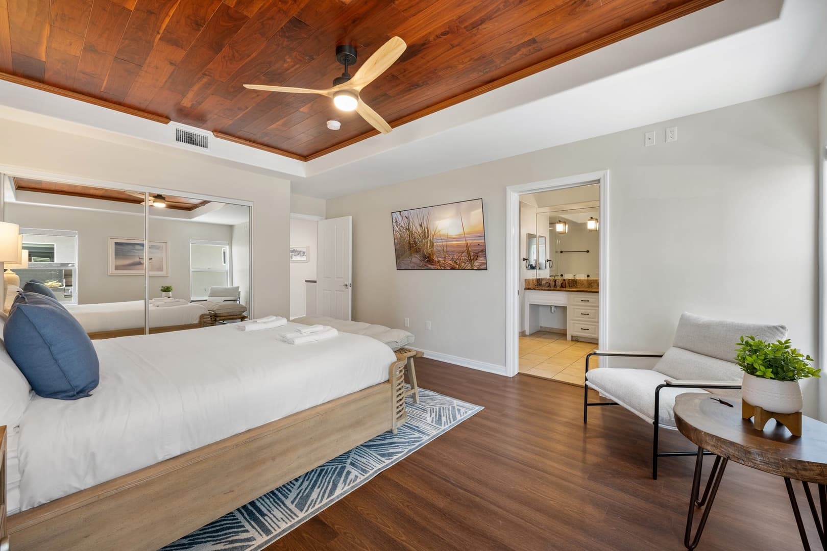 Oceanfront 1 North - Image 25