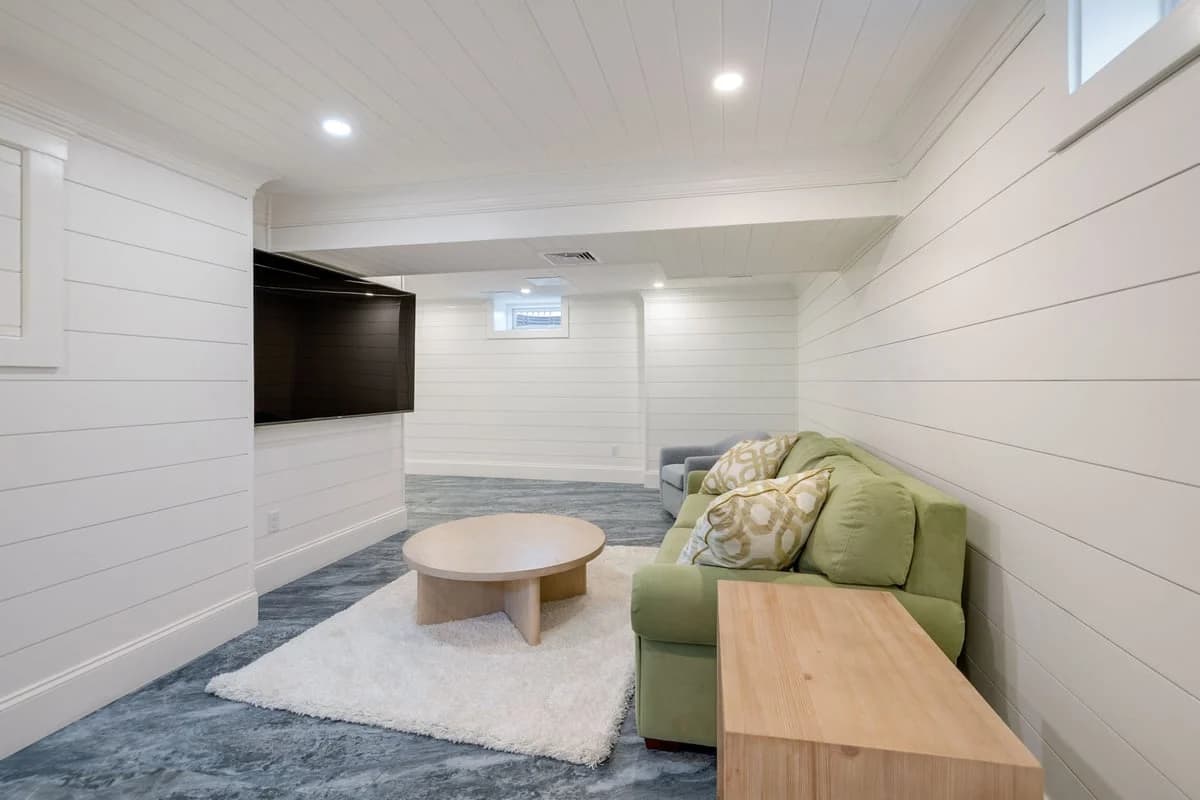 Mayflower Sands - Image 27