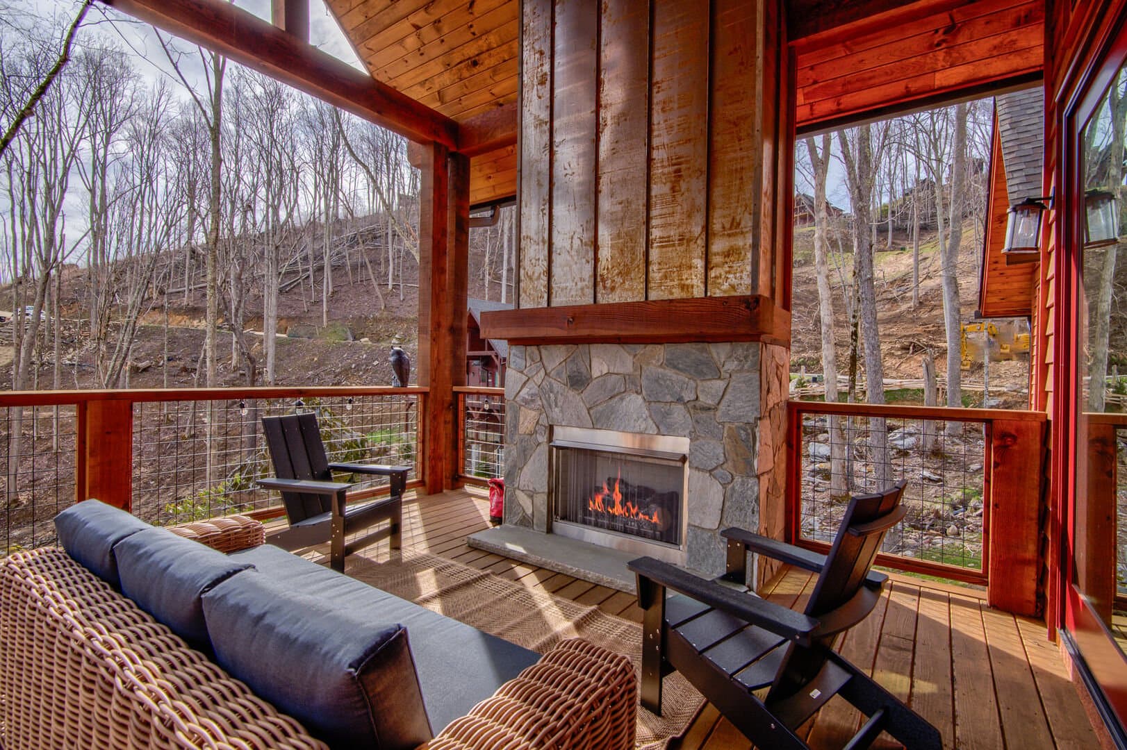 Llama Creek Cabin at Eagles Nest - Image 2