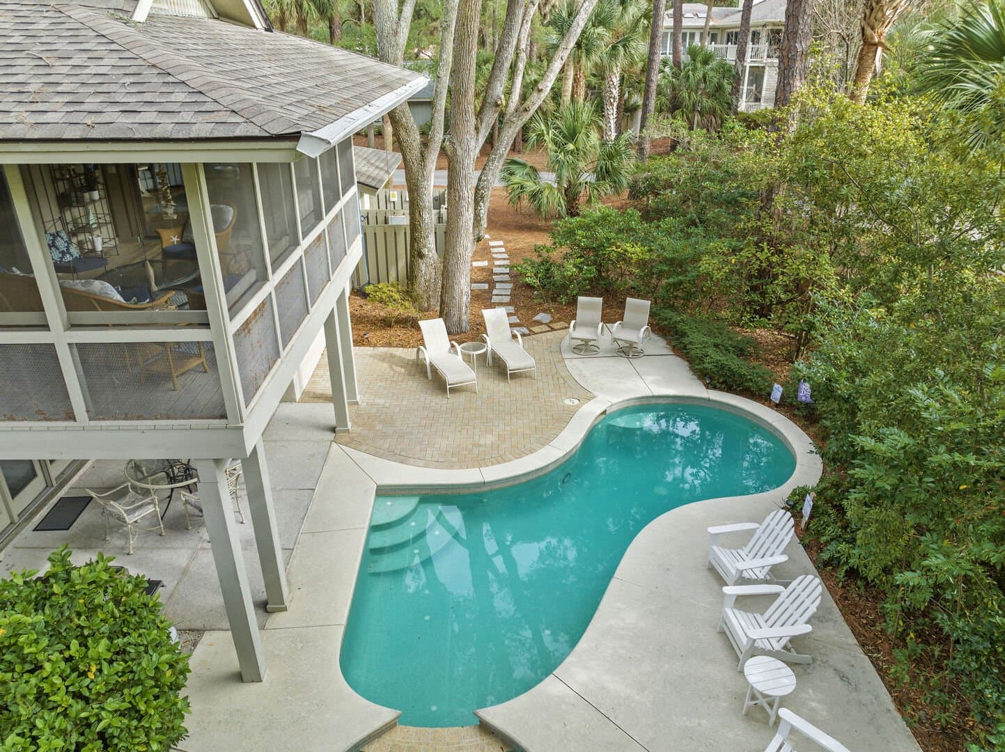 Tropical Retreat - Image 48