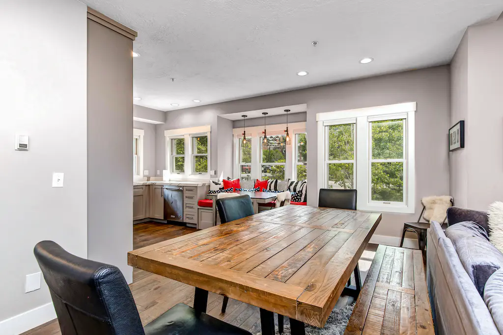 Alpine Retreat Home - Image 3