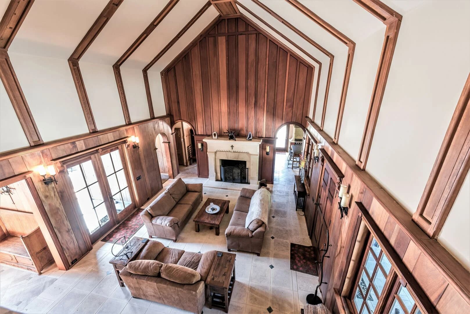 Renaissance Villa - Image 4