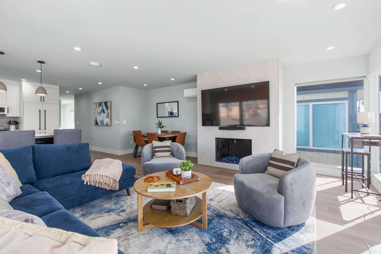 Neptune Home at Windansea B - Image 3