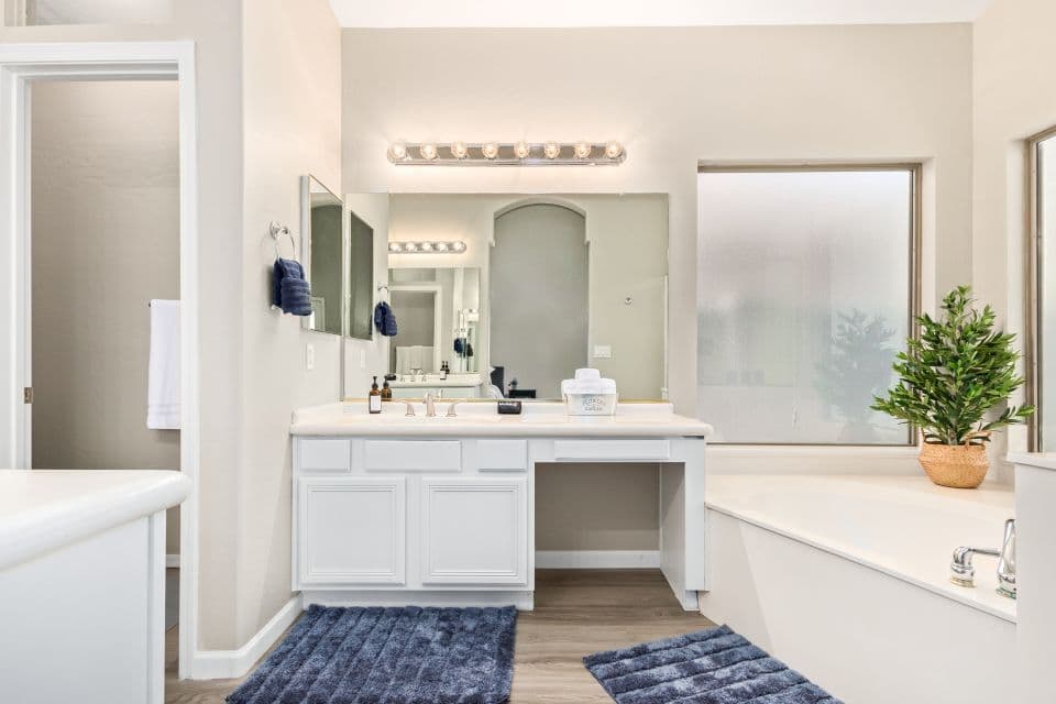 Mayo Retreat - Image 14