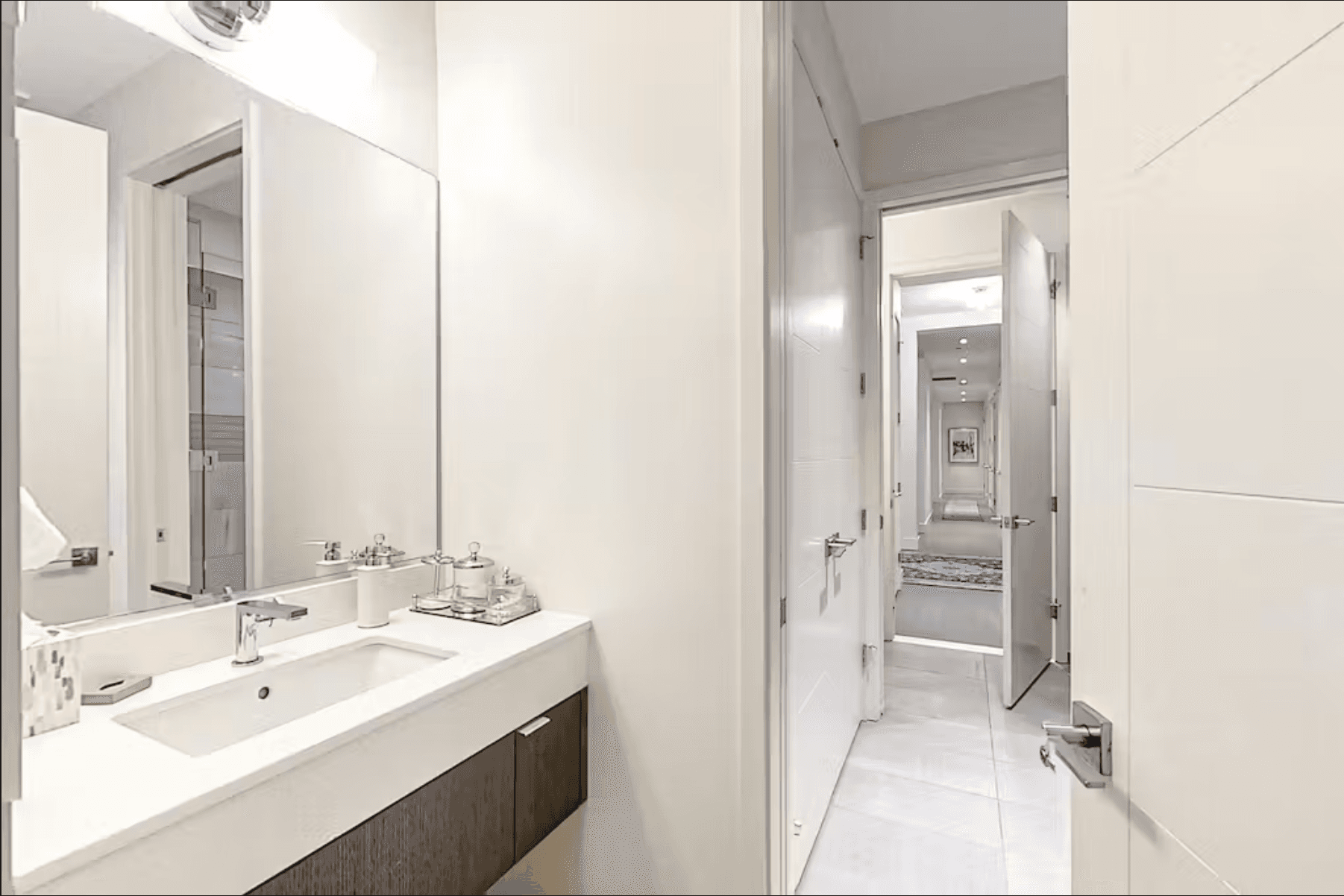 Luxury Penthouse Place - Image 18