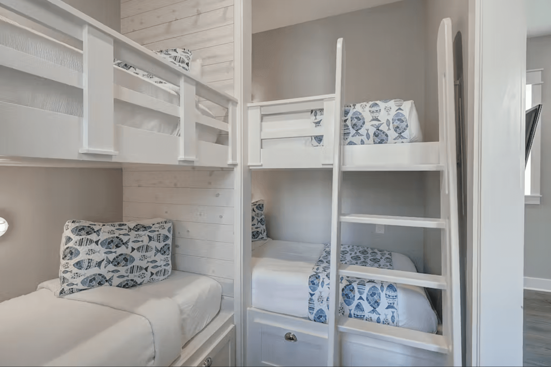 Coastal Happy Ours - Image 20