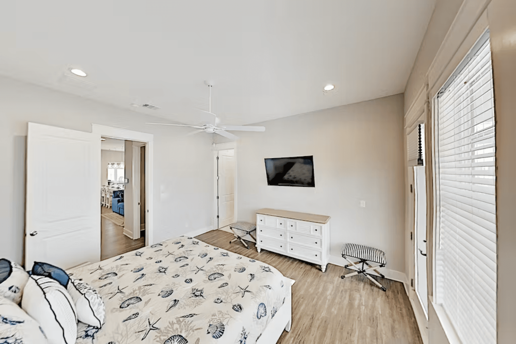 Wild Octopus Home - Image 13