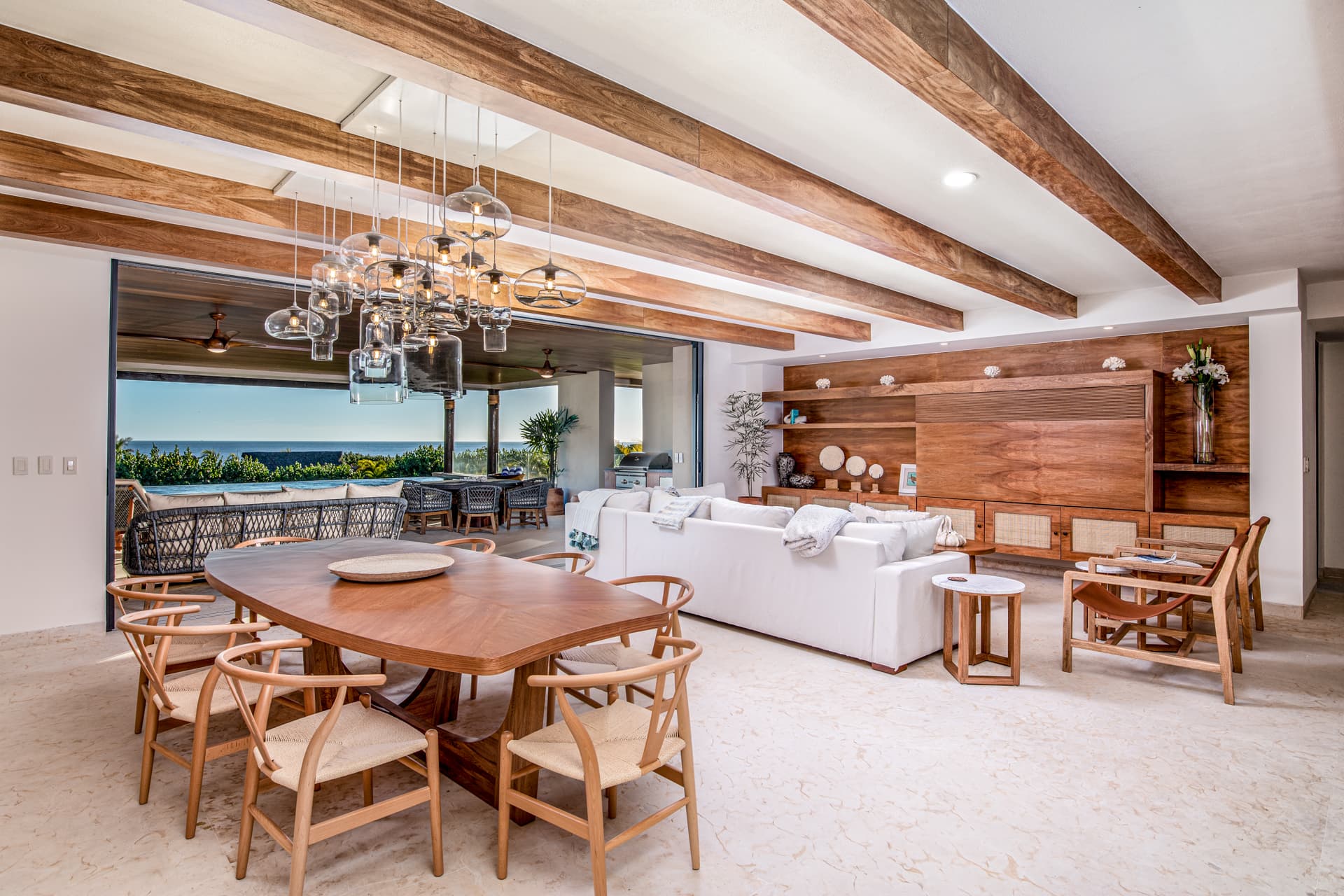 Tau Residences #412 - Image 5