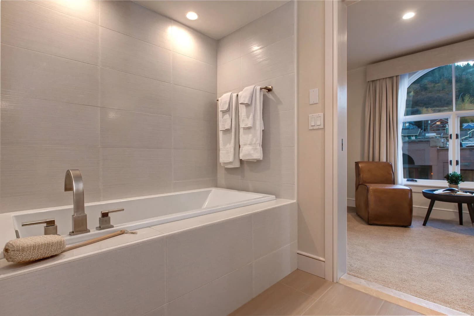 Sky Silver - Image 12