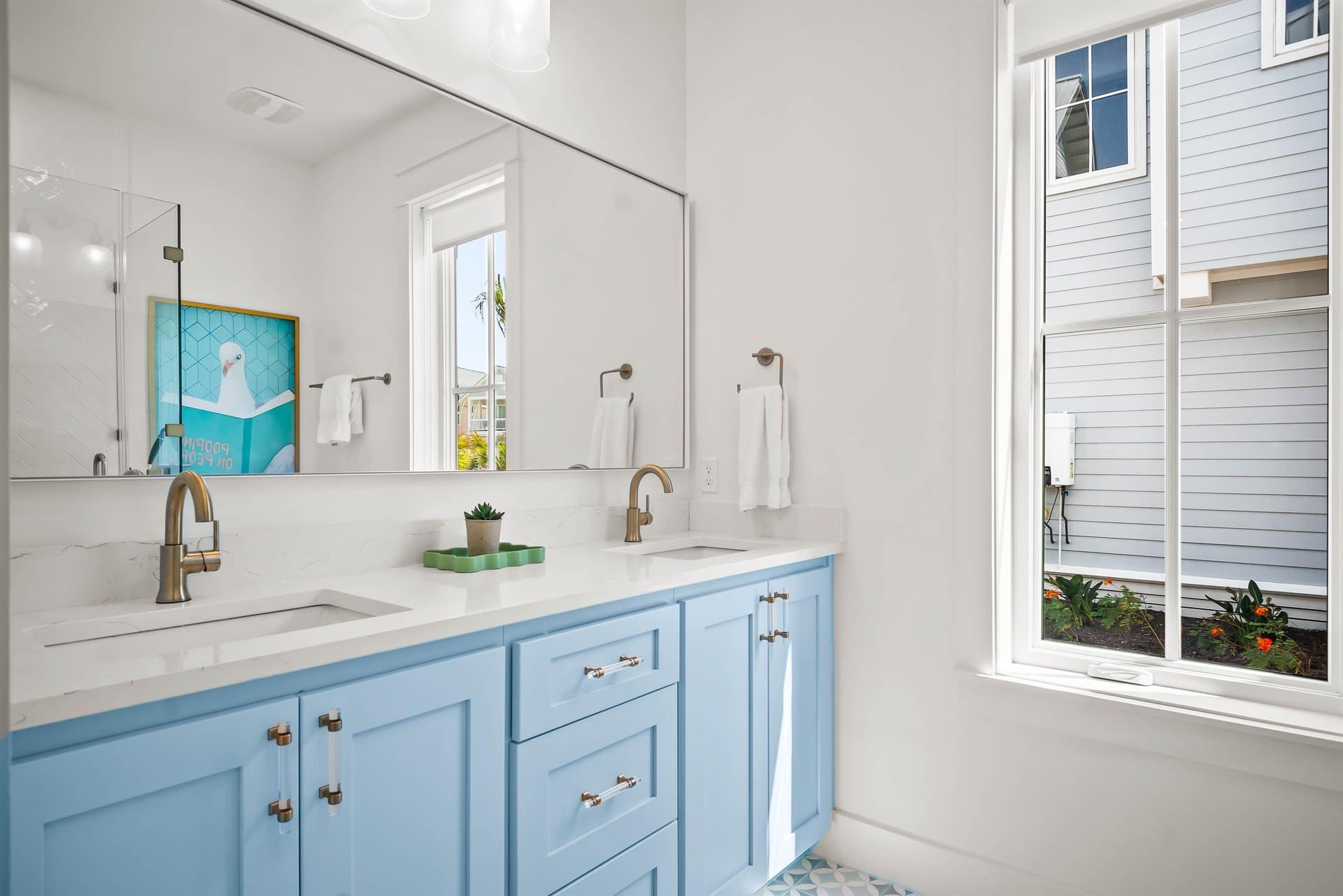 Let's "Glow" Girls - Image 13