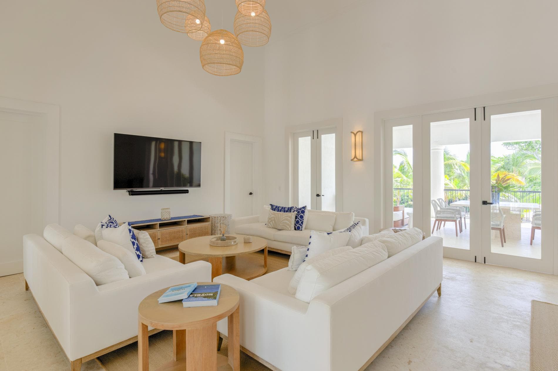 Arrecife Escapade - Image 23