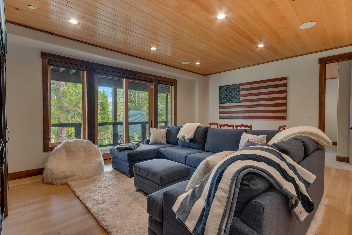 Bluebird Lodge - Image 11