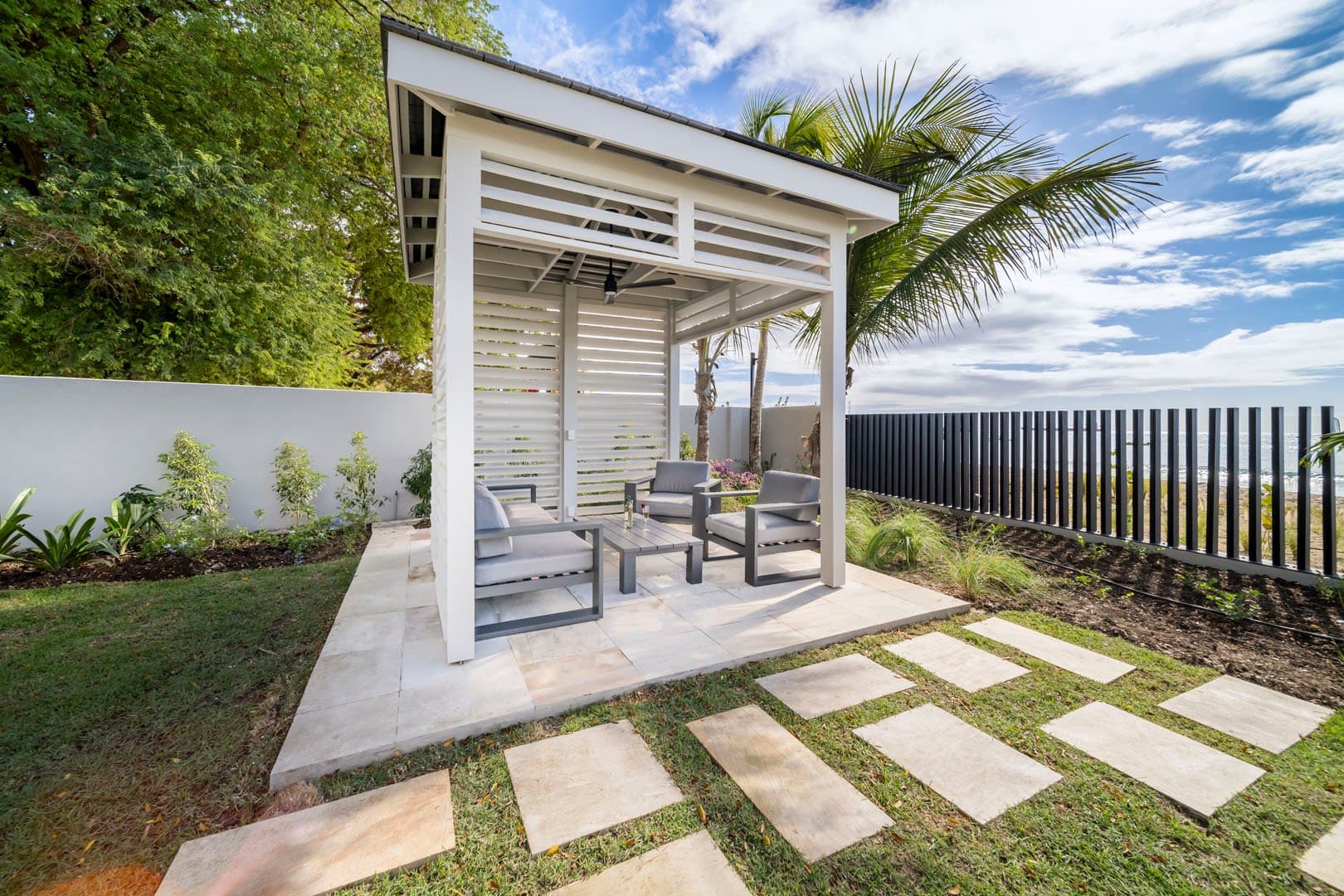 Allure #101 - Image 16