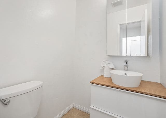 Shore O'Clock - Image 18