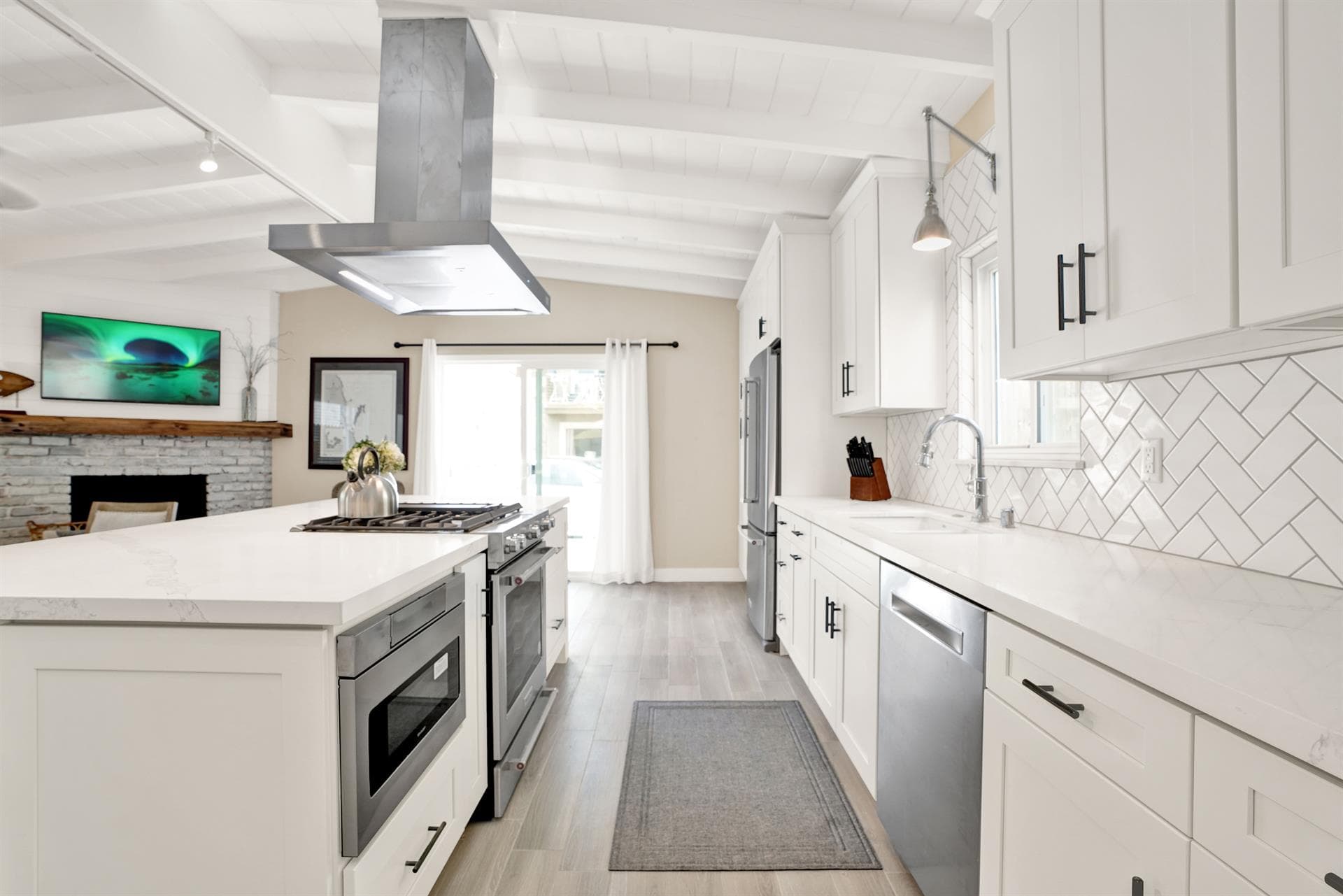 Beach Nook - Image 2