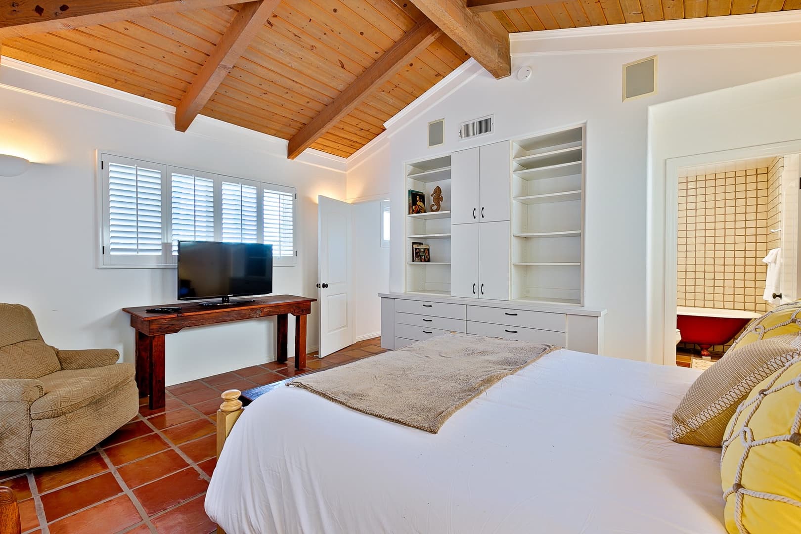 Spanish Palms Home - Image 22