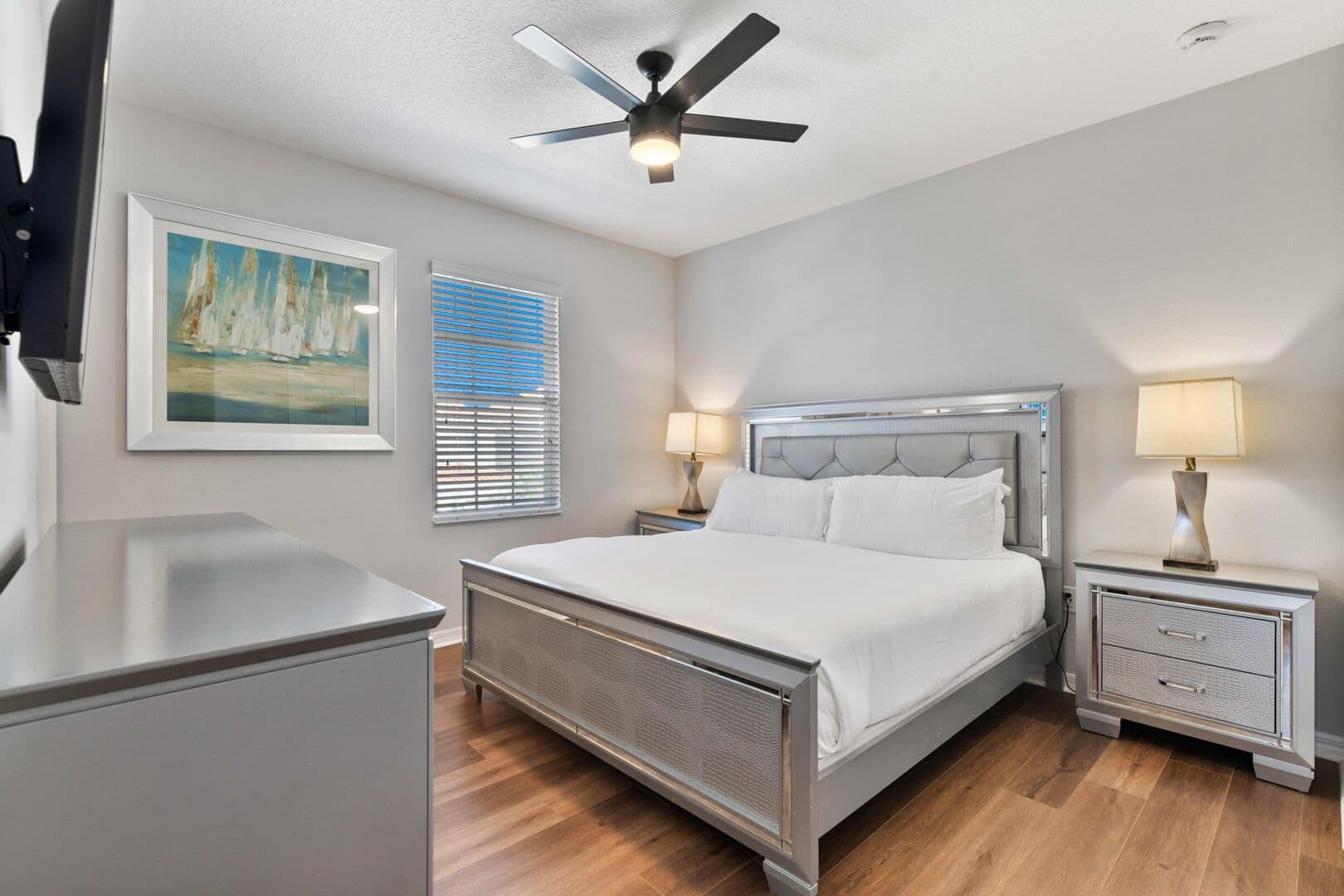 Grand View - Image 11