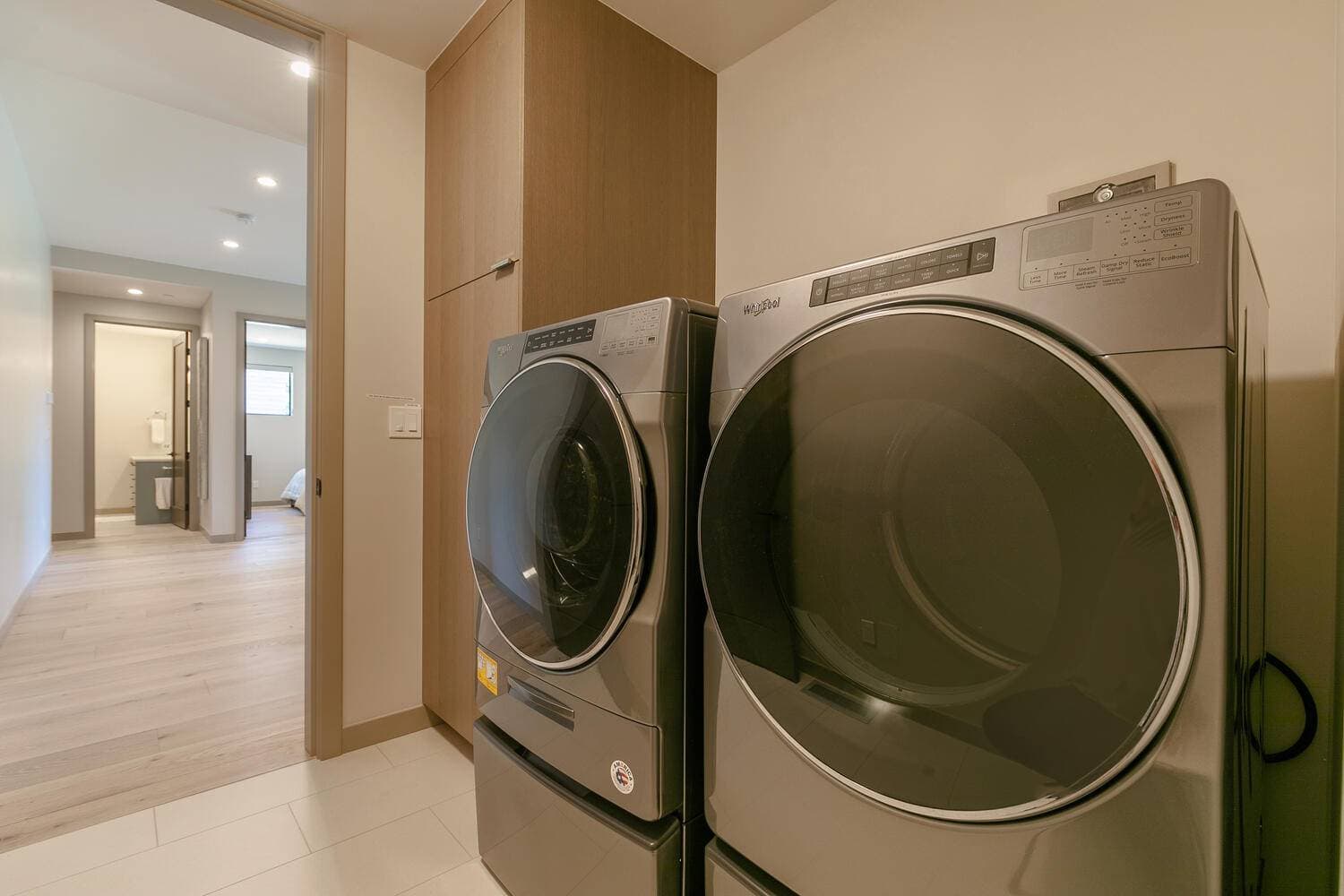 Larkspur Luxe - Image 23