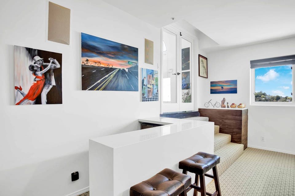 Pacific View Artist's Home - Image 35