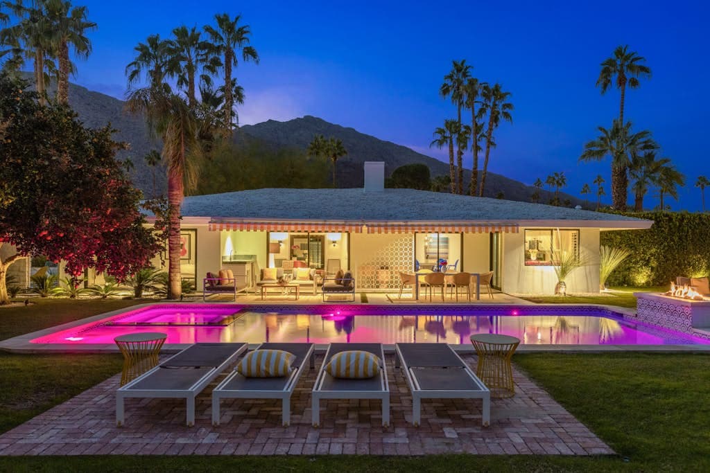 Monroe Hideaway - Image 36