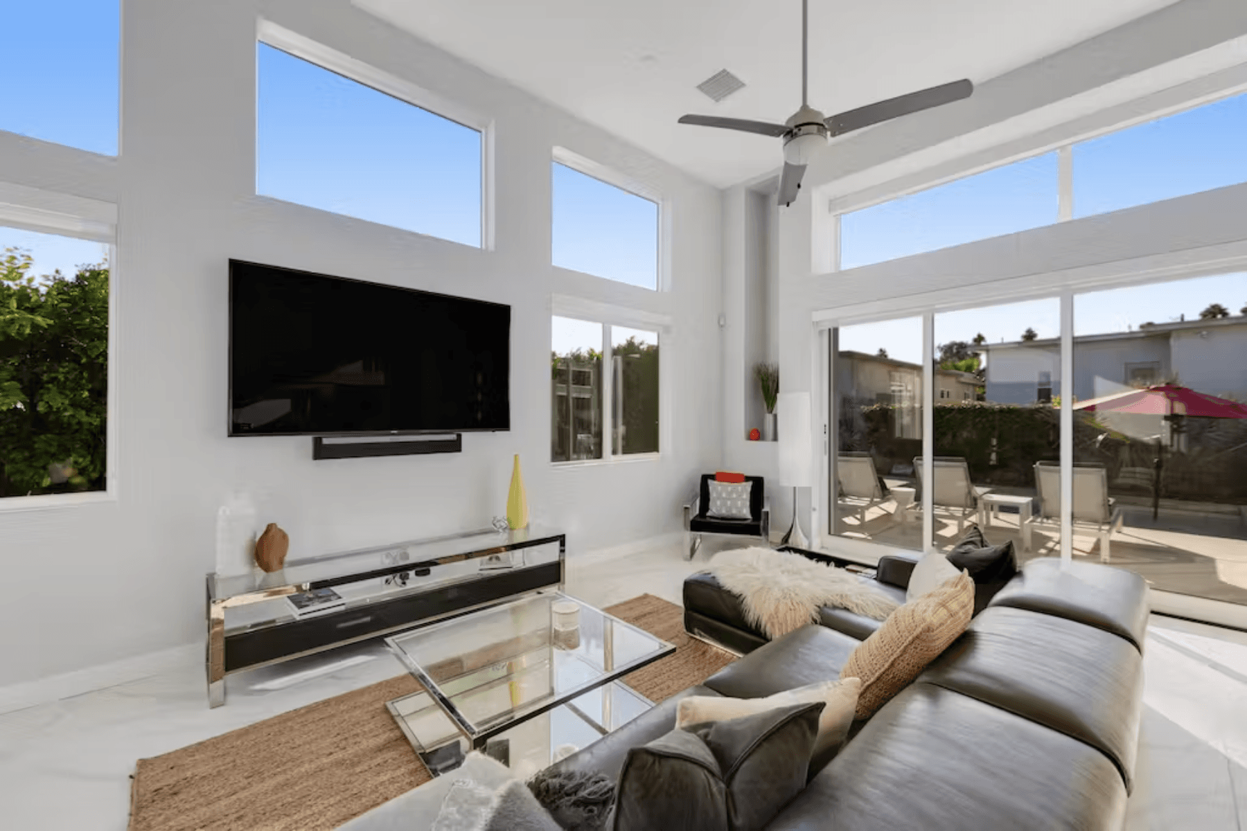 Modern Distinction Home - Image 4