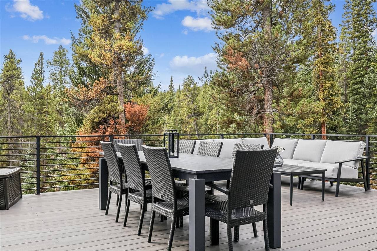 Summit Solitude Estate - Image 52