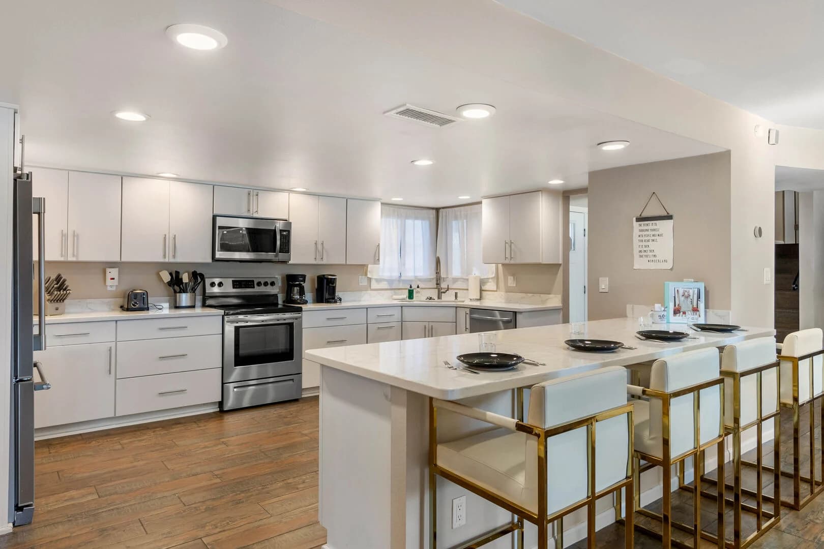 Paradise Escape - Image 8