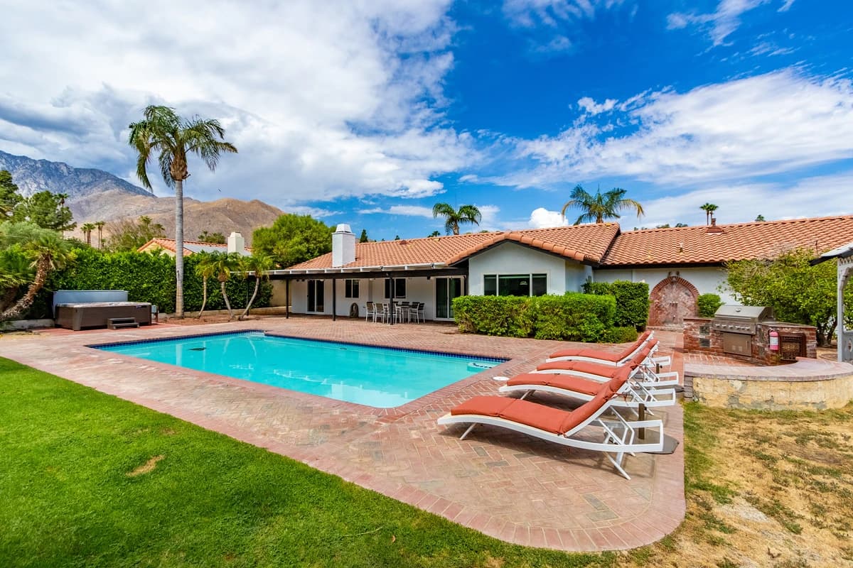 Catalina Oasis - Image 1