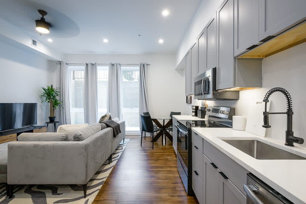 Vibrant Nook - Image 2