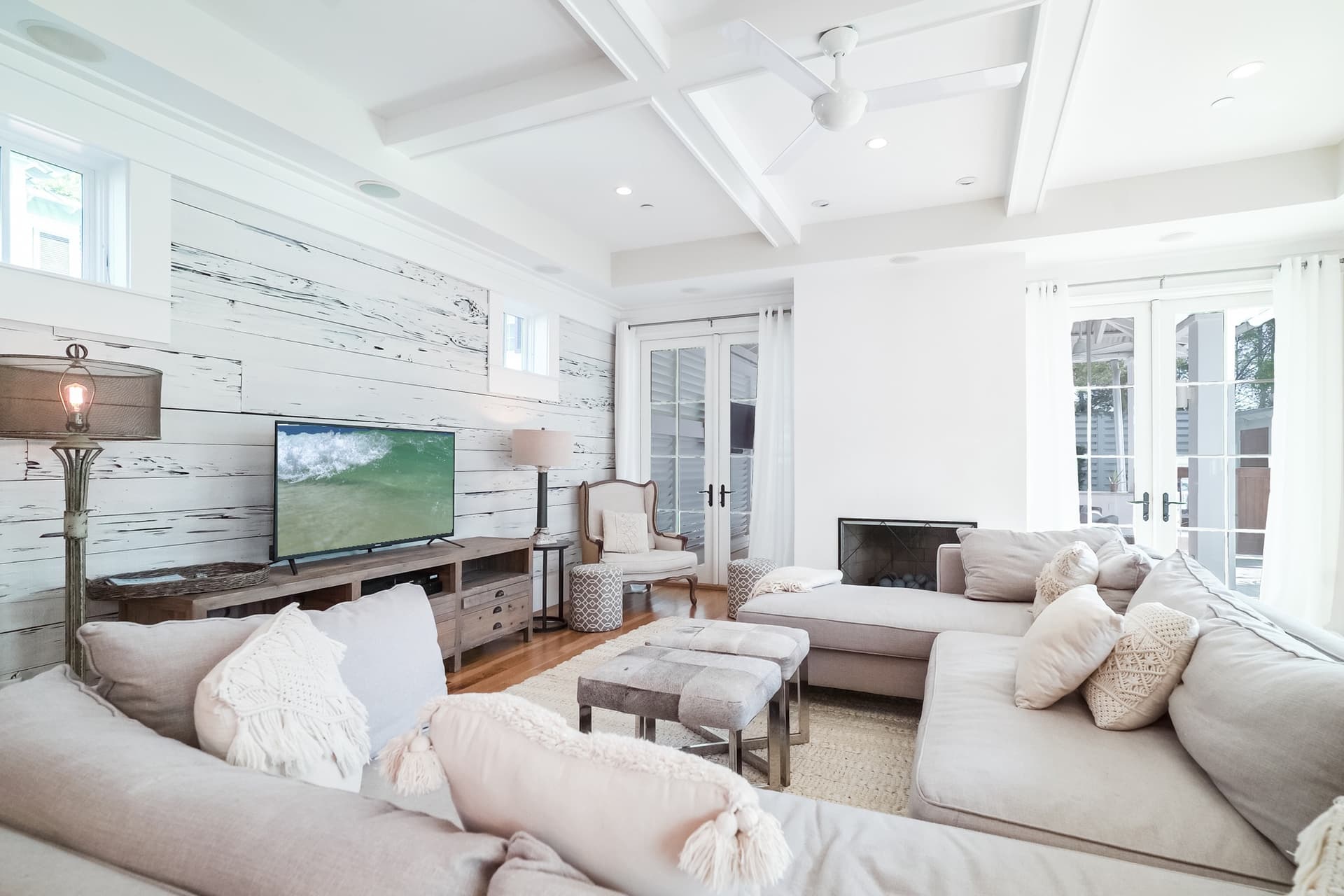 St. Ivory - Image 12