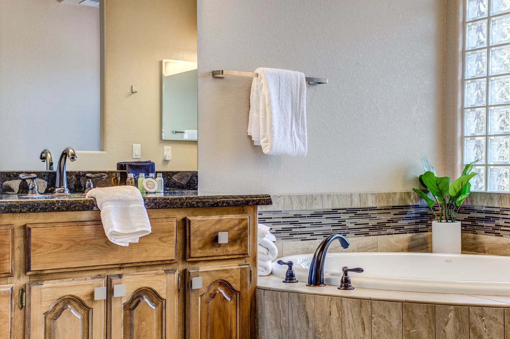 Dove Wing Knoll - Image 23