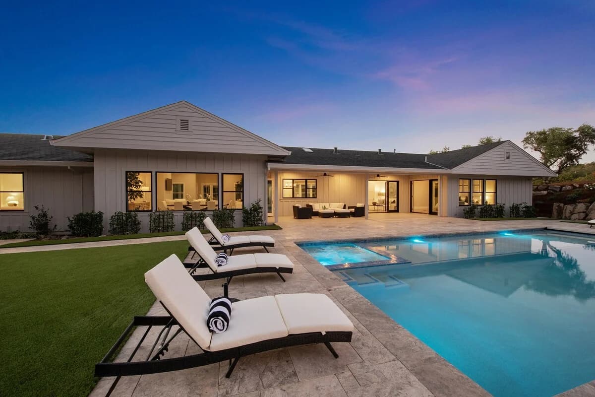 Geyserville Luxury Wine Country Estate - Image 2