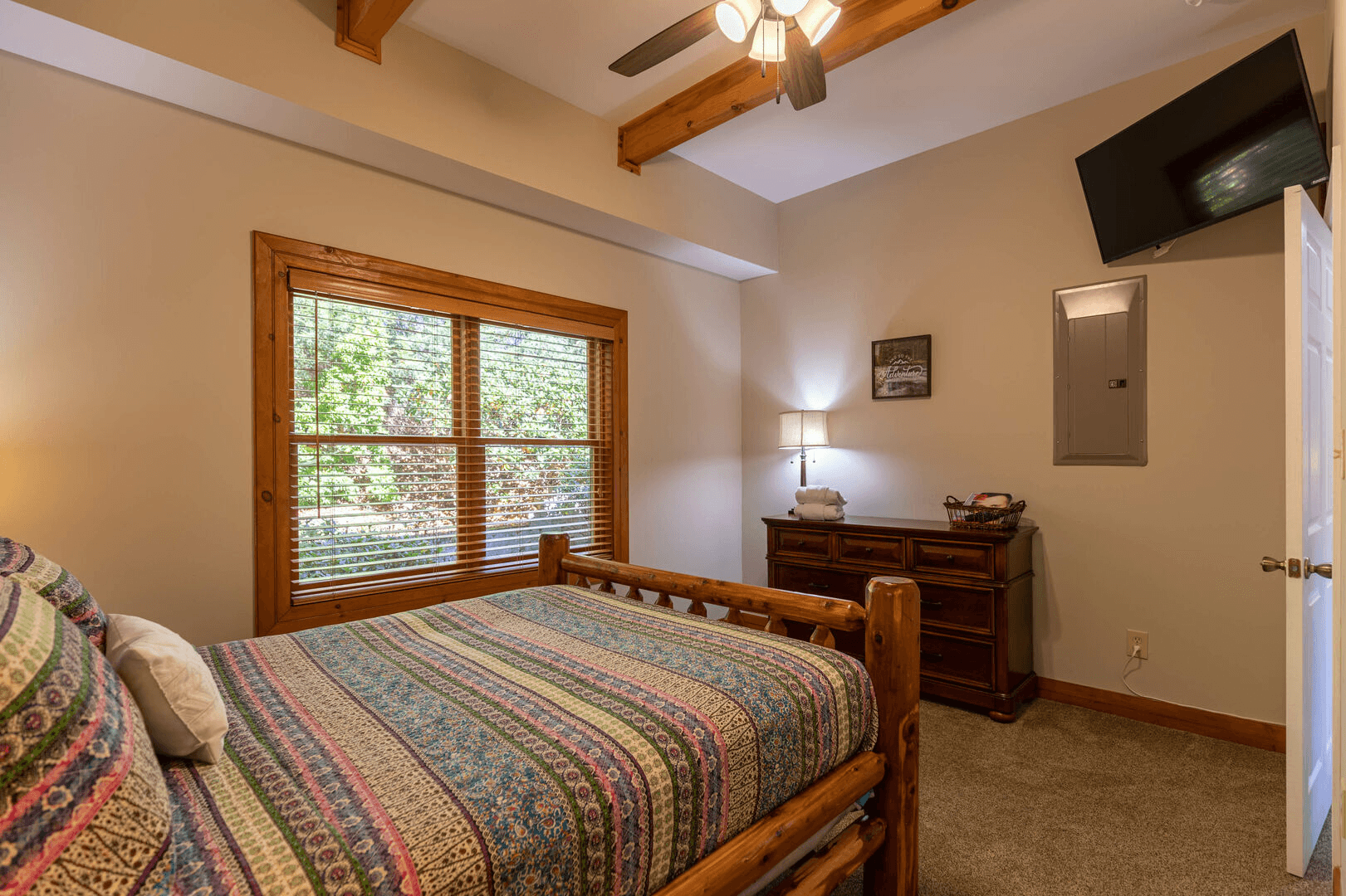 Log Inn at River Ridge - Image 21