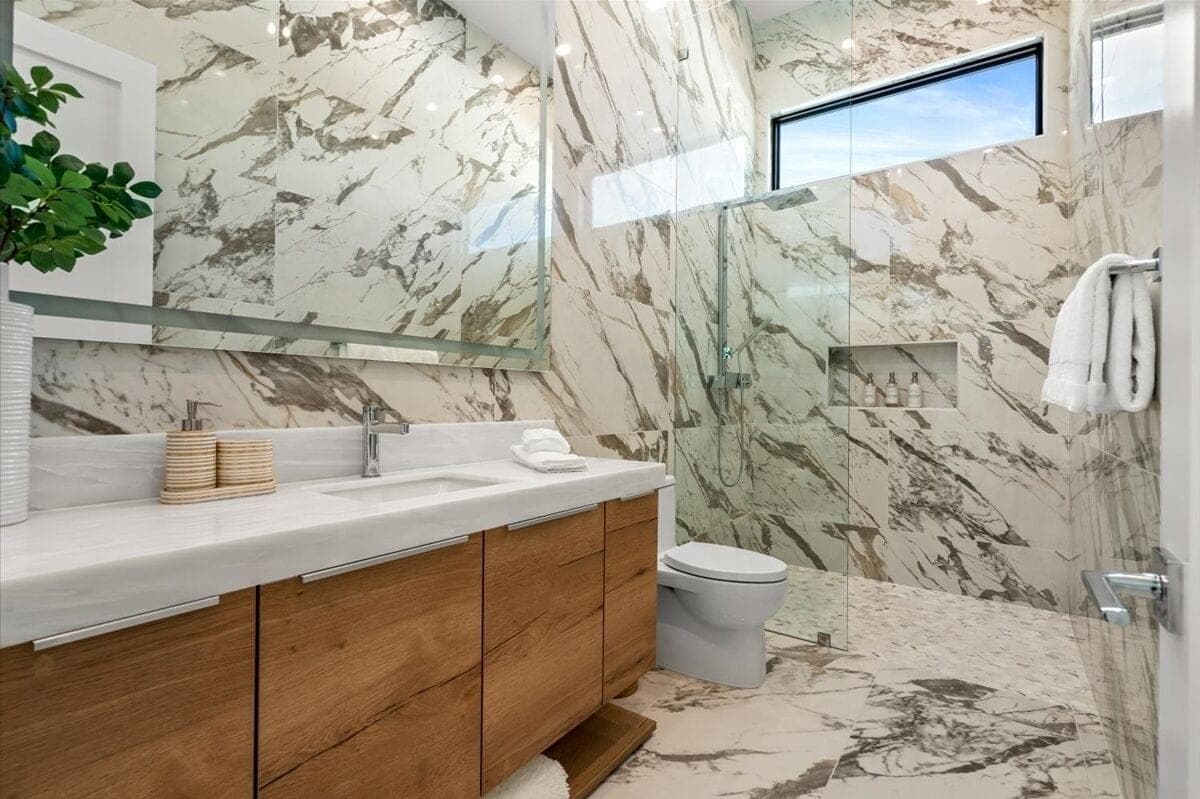 Bravo Villa #11 - Image 39