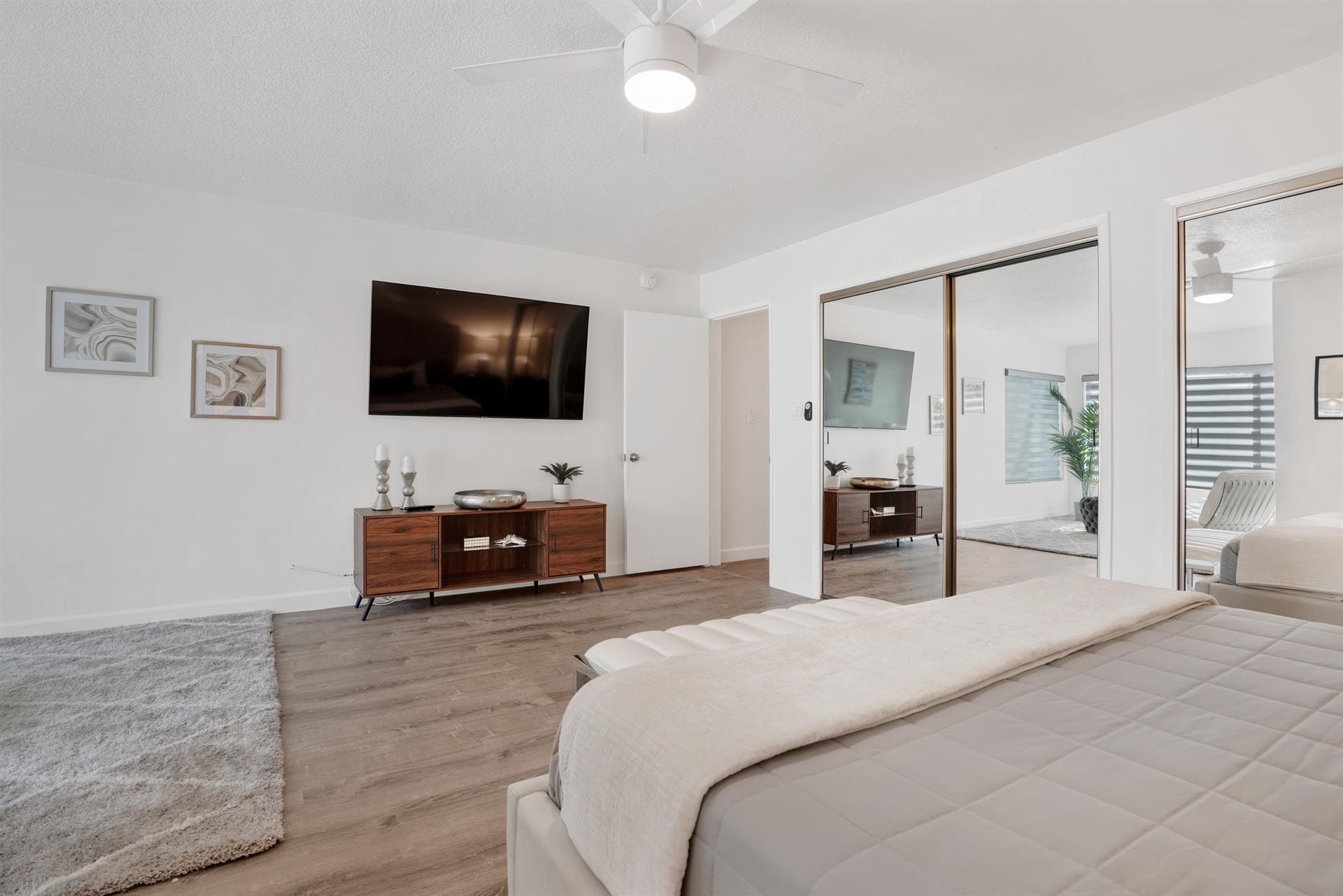 Marina Muse - Image 20