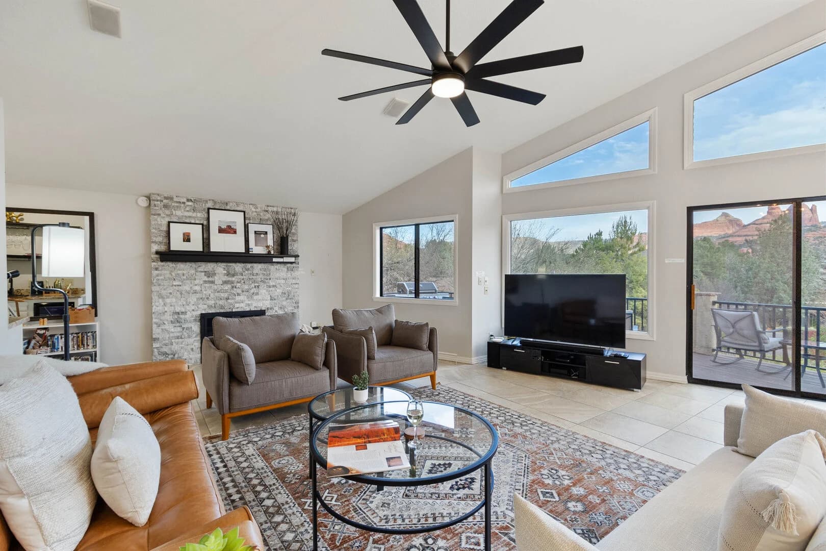 Red Rock Radiance - Image 5