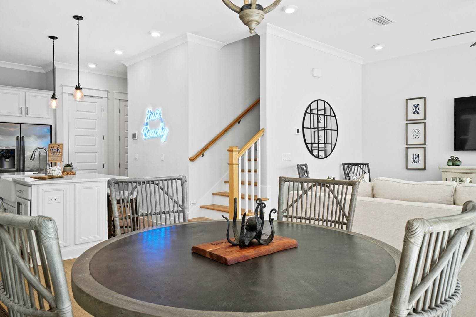 Hub Hideaway - Image 7