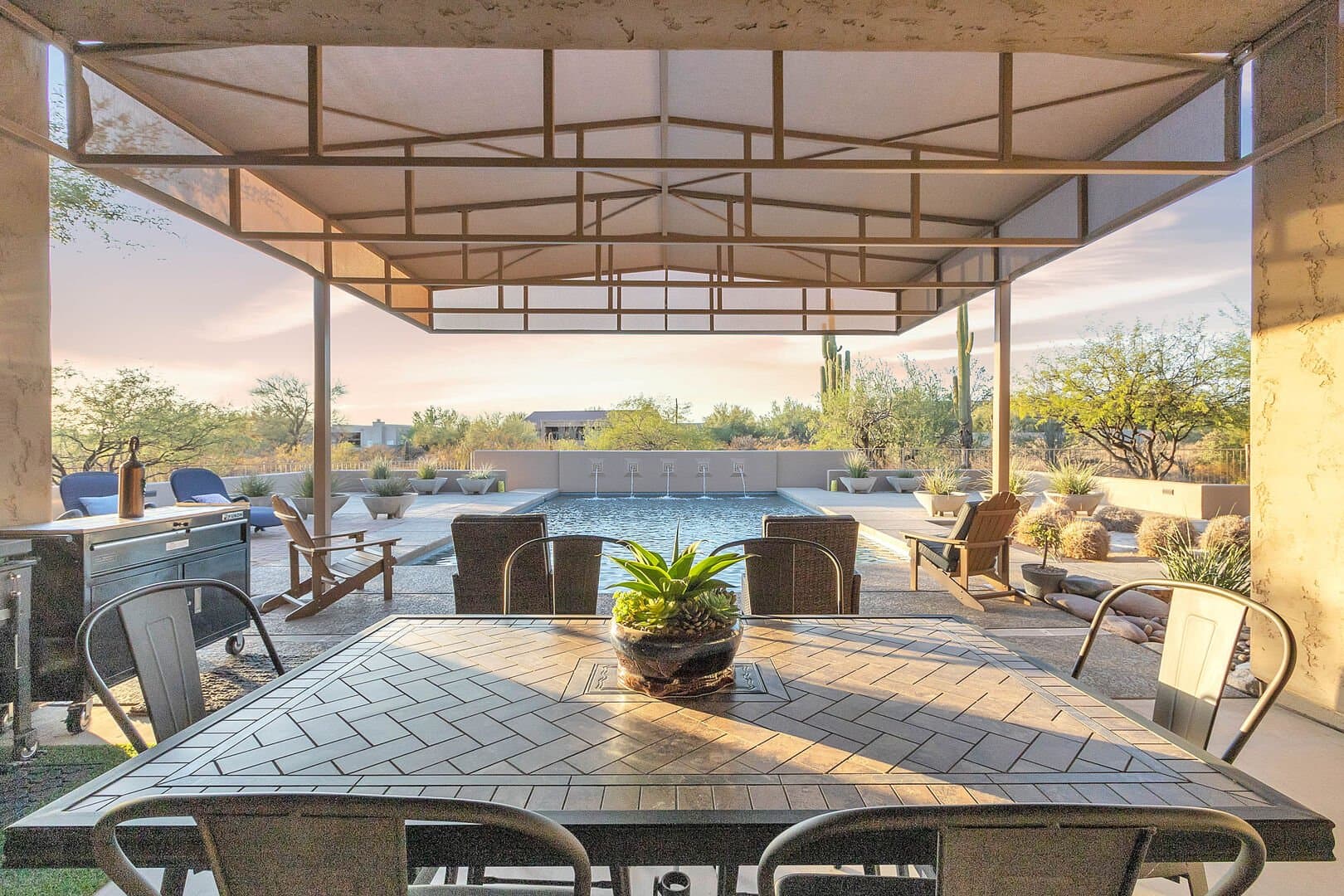 Scottsdale Redbird - Image 37