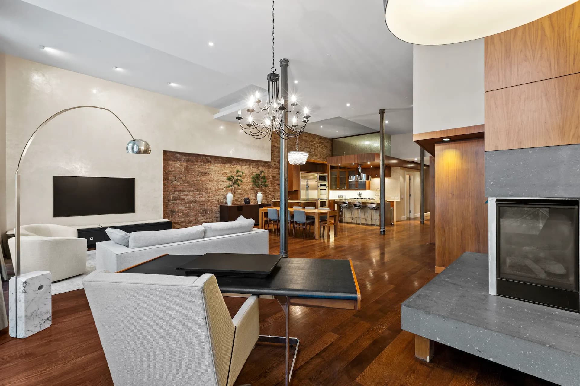 Rialto IV - Image 14