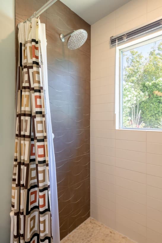 Hugh Kaptur's Mid Century Modern Oasis - Image 43