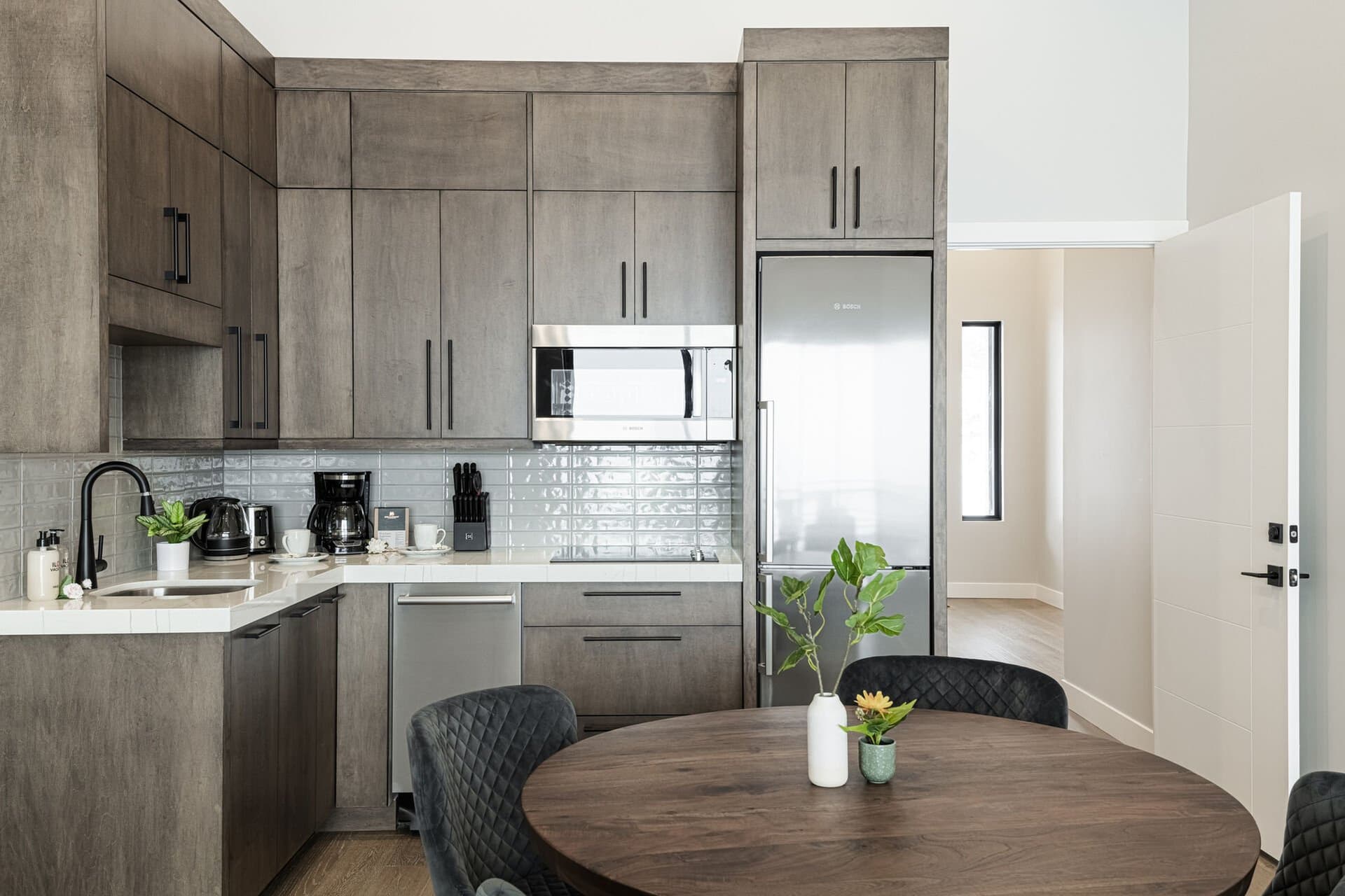 Hideout Epic View - Image 15